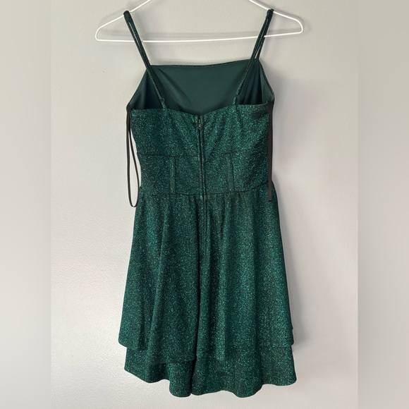 City Studio Semi Floral Dress. Size 3/4 Green Sparkle - Picture 3 of 7